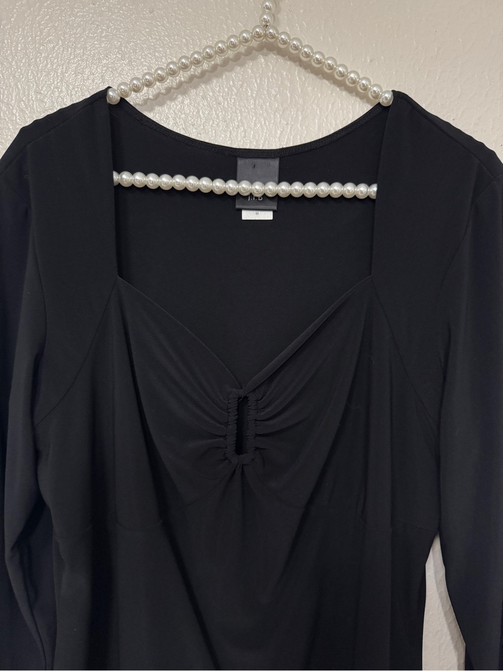 Black Ruched V-Neck Long Sleeve Top by Jtb - Picture 3 of 9